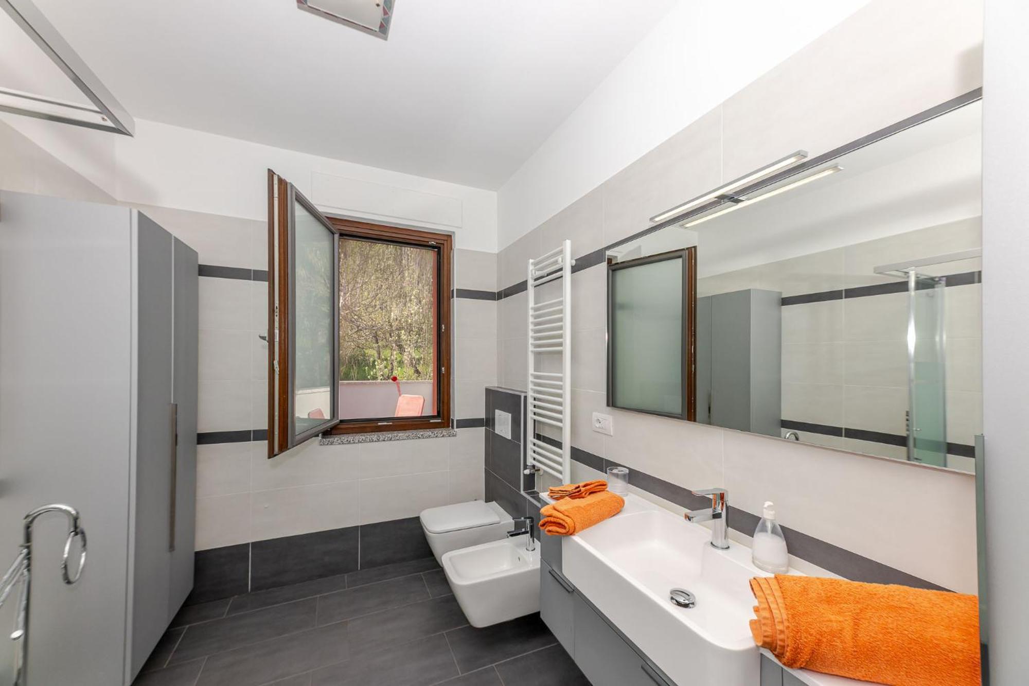 Casa Elena - Bella Vista Lago Apartment