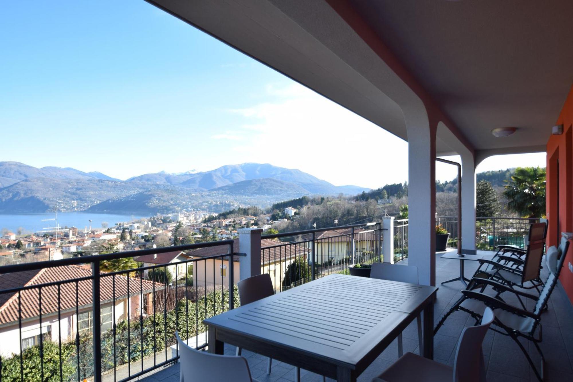 Casa Elena - Bella Vista Lago Apartment *