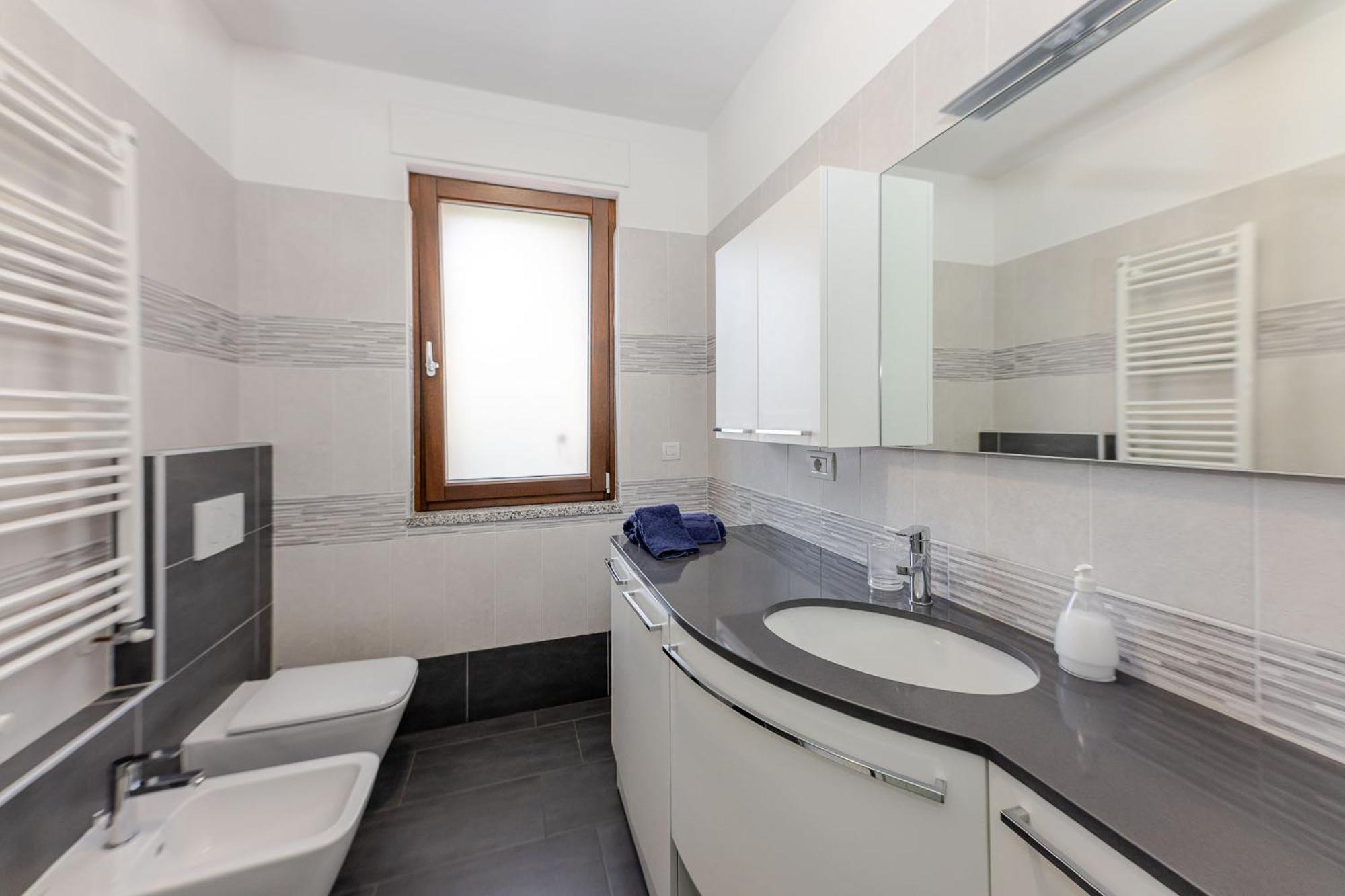 Casa Elena - Bella Vista Lago Apartment *